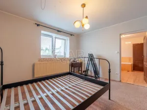 Prodej obchodního prostoru, Kladno - Švermov, Sportovní, 180 m2