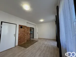 Pronájem rodinného domu, Nová Paka, Šafaříkova, 97 m2
