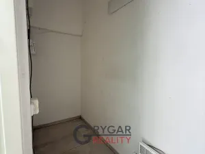 Prodej obchodního prostoru, Praha - Vysočany, Pod pekárnami, 21 m2