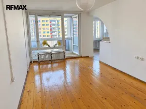 Pronájem bytu 2+1, Praha - Kobylisy, Slancova, 62 m2