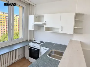 Pronájem bytu 2+1, Praha - Kobylisy, Slancova, 62 m2
