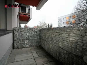 Pronájem bytu 1+kk, Praha - Suchdol, Sídlištní, 38 m2