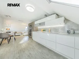Prodej bytu 4+kk, Praha - Kbely, Semilská, 123 m2