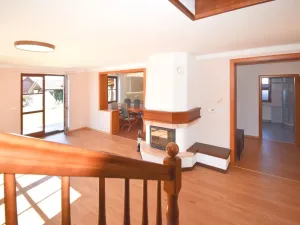 Pronájem rodinného domu, Plzeň - Újezd, Staroveská, 250 m2