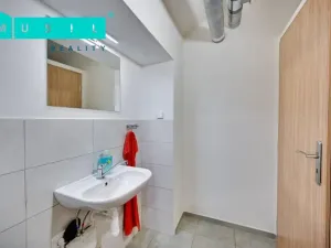 Pronájem obchodního prostoru, Olomouc, Horní náměstí, 300 m2