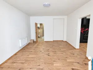 Prodej bytu 2+1, Přerov, Komenského, 76 m2