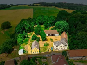 Prodej zemědělské usedlosti, Hostouň - Slatina, 850 m2