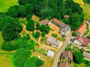 Prodej zemědělské usedlosti, Hostouň - Slatina, 850 m2