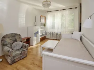 Pronájem bytu 1+kk, Praha, Michelangelova, 21 m2