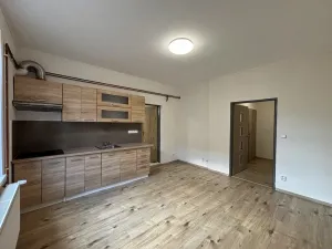 Pronájem bytu 2+kk, Nýřany, Benešova třída, 51 m2