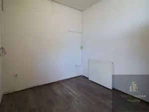 Pronájem obchodního prostoru, Plzeň - Skvrňany, Karla Steinera, 9 m2