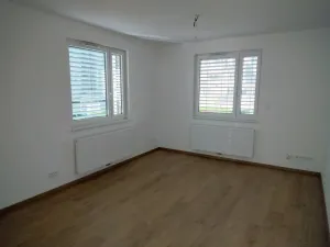 Prodej bytu 3+kk, Pardubice - Ohrazenice, U Sportovní školy, 77 m2