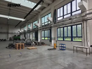Pronájem výrobních prostor, Roudnice nad Labem, Pracnerova, 2250 m2