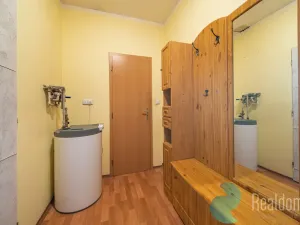 Prodej bytu 2+kk, Odolena Voda, Náměstí Vítězslava Hálka, 39 m2