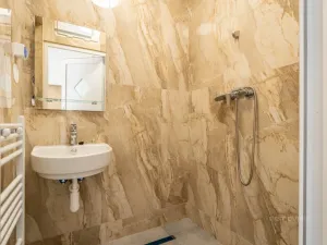 Pronájem obchodního prostoru, Brno - Husovice, Dukelská třída, 50 m2