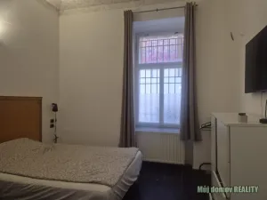 Pronájem bytu 1+1, Praha - Karlín, Křižíkova, 28 m2