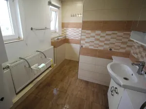 Prodej rodinného domu, Jirny, Na Jablonce, 260 m2