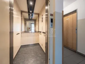 Pronájem bytu 4+1, Praha - Strašnice, Radošovická, 117 m2
