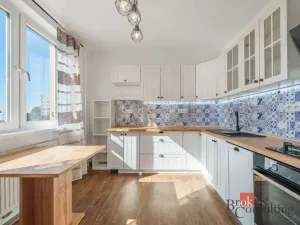 Pronájem bytu 2+kk, Sokolov, Spartakiádní, 60 m2