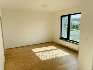 Pronájem bytu 2+kk, Praha - Karlín, Sokolova, 59 m2
