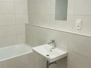 Pronájem bytu 2+kk, Praha - Karlín, Sokolova, 59 m2