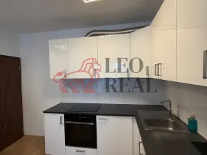 Pronájem bytu 2+kk, Praha - Střížkov, Zakšínská, 47 m2
