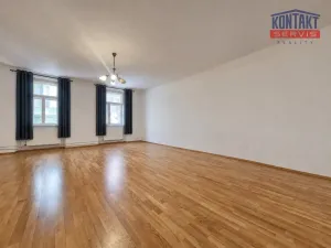 Pronájem bytu 3+1, České Budějovice, Dr. Stejskala, 85 m2