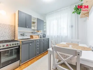 Prodej bytu 1+1, Beroun - Beroun-Město, Třída Míru, 46 m2