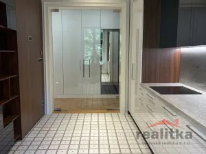 Prodej bytu 2+1, Opava - Předměstí, Lidická, 99 m2