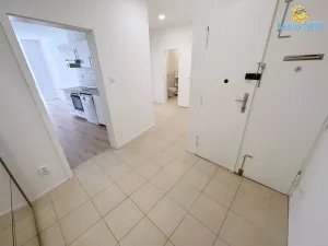 Pronájem bytu 2+kk, Praha - Žižkov, Baranova, 62 m2