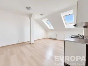 Pronájem bytu 2+kk, Břeclav, Národních hrdinů, 47 m2