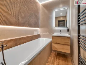 Prodej bytu 4+1, Sokolov, Alšova, 82 m2