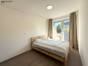 Pronájem bytu 2+kk, Praha - Libeň, U Rokytky, 76 m2