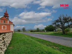 Prodej pozemku pro bydlení, Valeč, 1556 m2