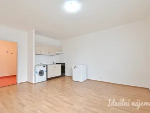 Pronájem bytu 1+kk, Brno - Líšeň, Kosíkova, 33 m2