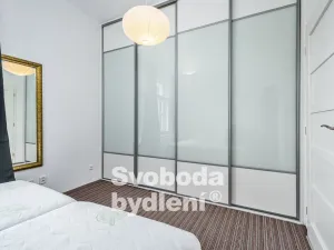 Pronájem bytu 2+kk, Praha - Smíchov, U Blaženky, 51 m2