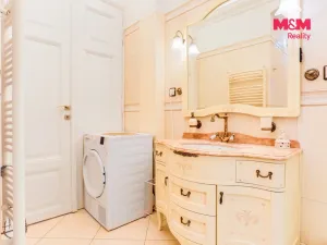 Prodej bytu 3+kk, Karlovy Vary, Zeyerova, 78 m2
