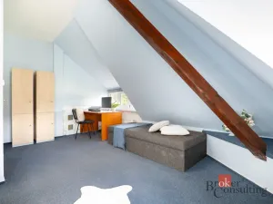 Prodej vily, Praha - Modřany, U vlečky, 331 m2