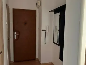 Pronájem bytu 2+1, Bánov, 56 m2