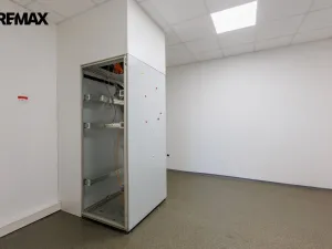 Pronájem skladu, Chodová Planá, Kyjovská, 2489 m2
