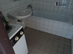 Pronájem skladu, Libovice, 500 m2