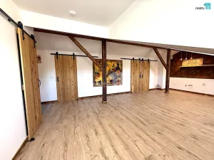 Prodej bytu 2+kk, Karlovy Vary - Rybáře, Sokolovská, 81 m2