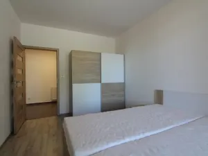 Pronájem bytu 2+kk, Plzeň - Valcha, Špačková, 53 m2
