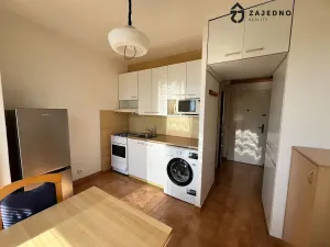 Pronájem bytu 1+1, Brno, Urbánkova, 37 m2