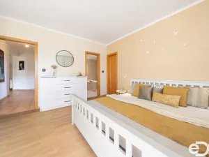 Prodej rodinného domu, Kosořice, 340 m2