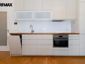 Pronájem bytu 1+kk, Praha - Libeň, Smrčkova, 32 m2
