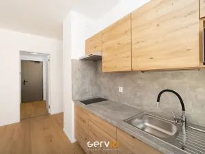 Pronájem bytu 1+kk, Brno, Bratislavská, 35 m2
