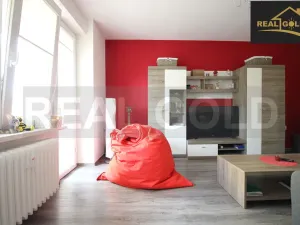 Prodej bytu 2+1, Třebíč, Dělnické nám., 55 m2