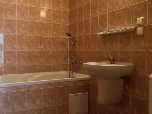 Pronájem bytu 1+1, Chomutov, Kadaňská, 45 m2