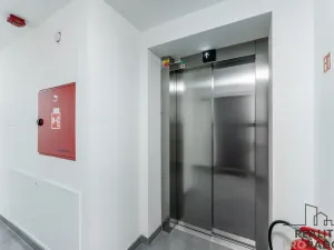 Prodej bytu 2+kk, Praha, Smržových, 51 m2